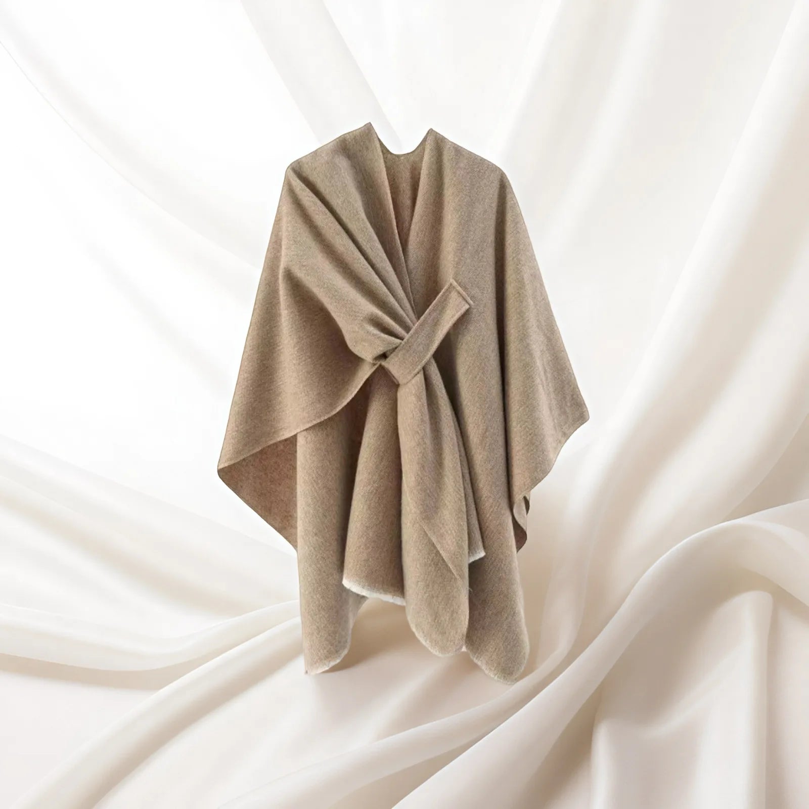 Poncho Monochrome avec Franges Ethniques