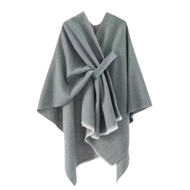 Poncho Monochrome avec Franges Ethniques