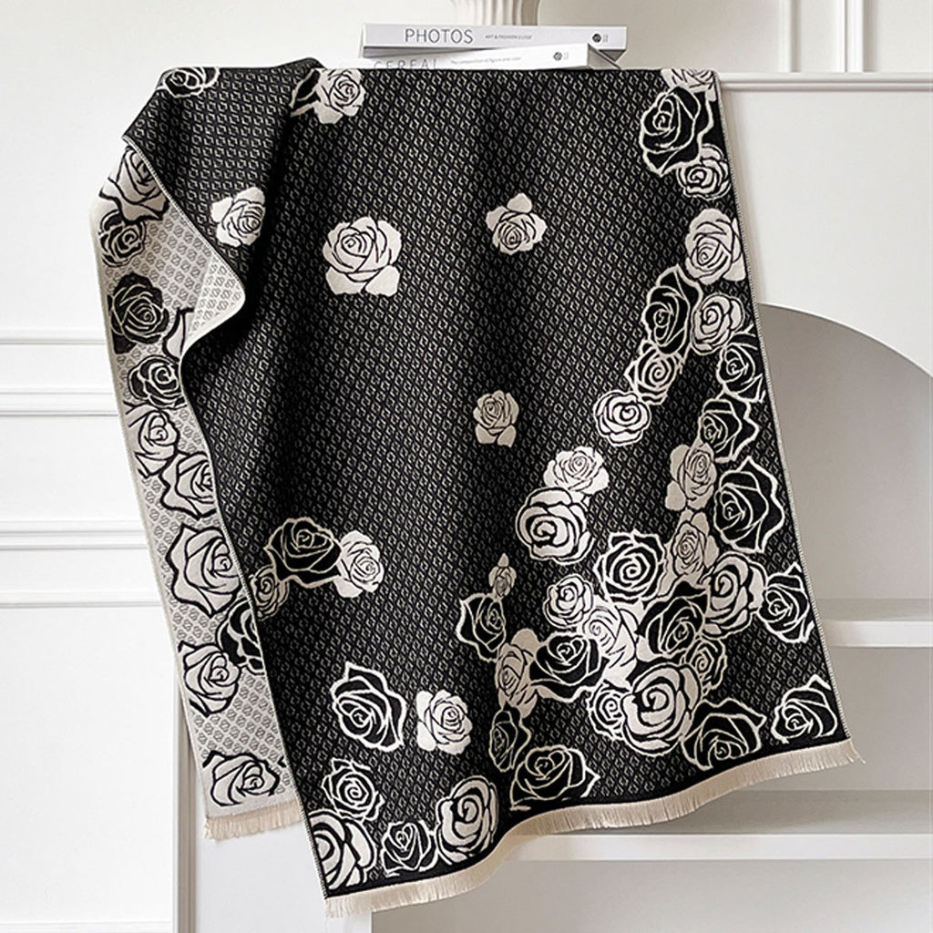 Écharpe  élégante imitation cachemire avec franges