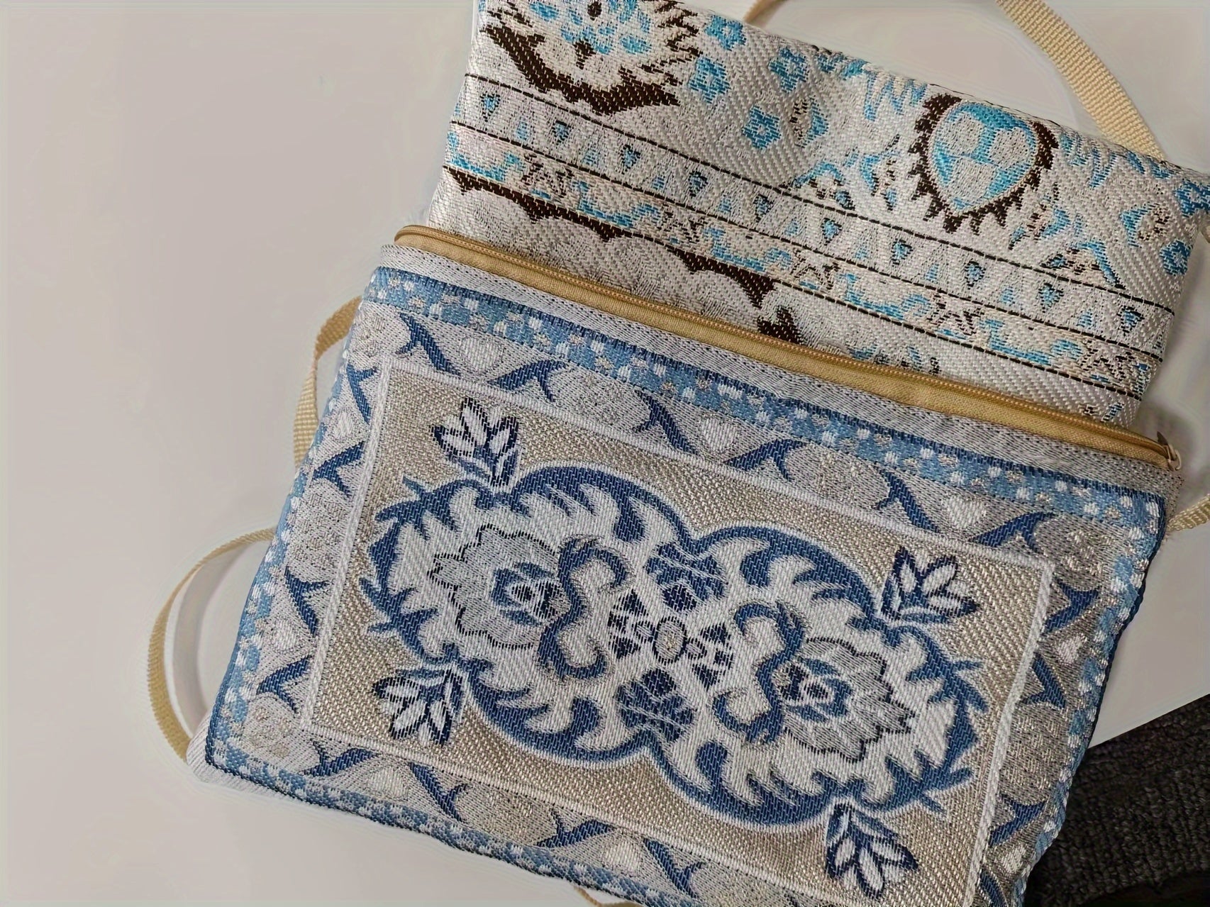 Tapis de Prière Style Tribal - Set 3 Pièces avec Chapelet et Sac de Rangement